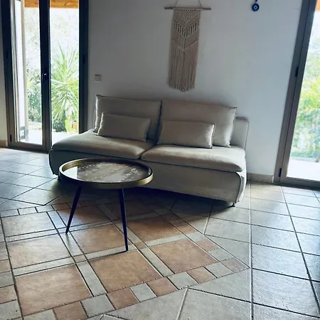 Case de vacanță Steno Amoudi